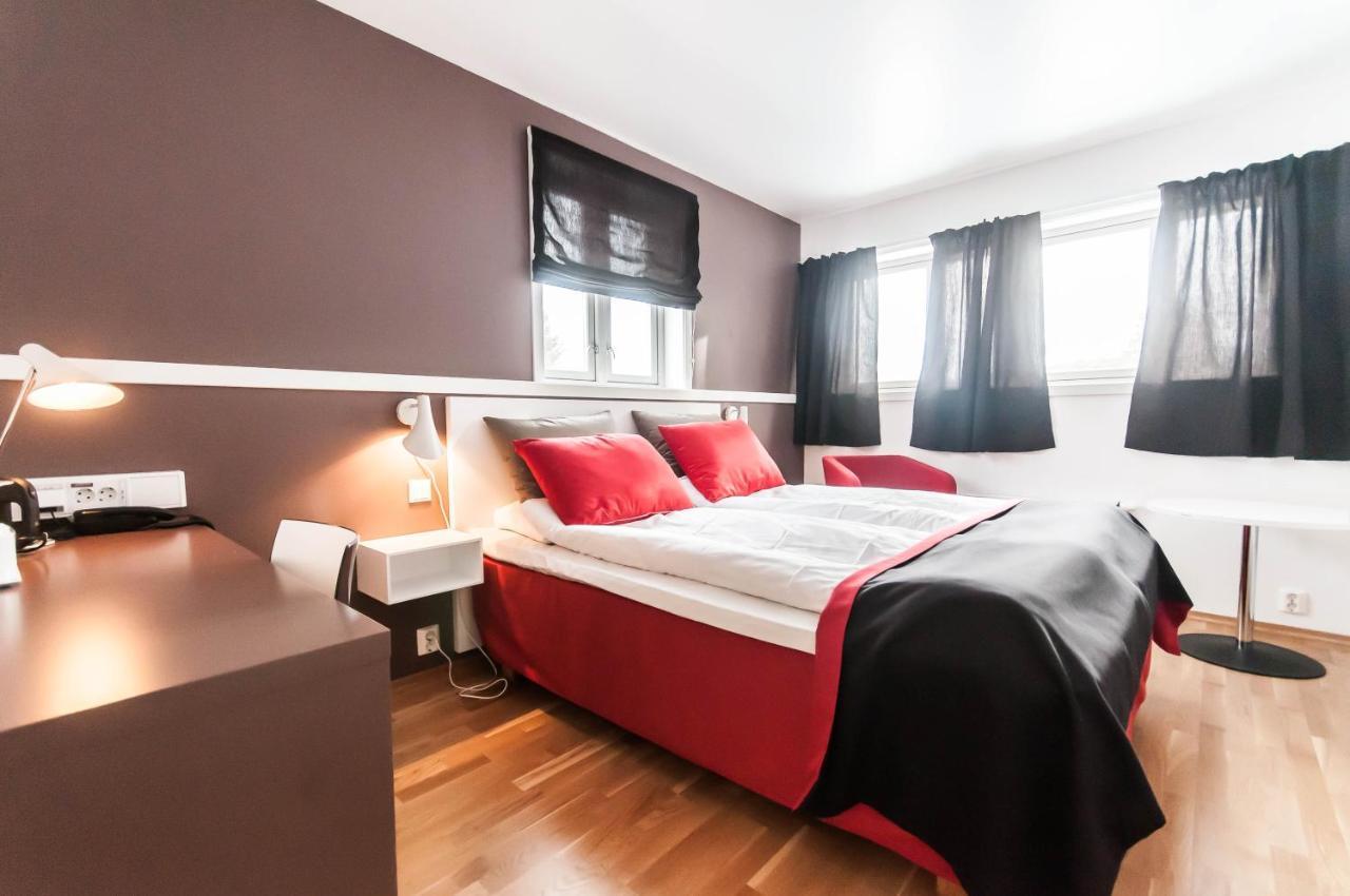 Dolmsundet Hotell Hitra Melandsjøen エクステリア 写真