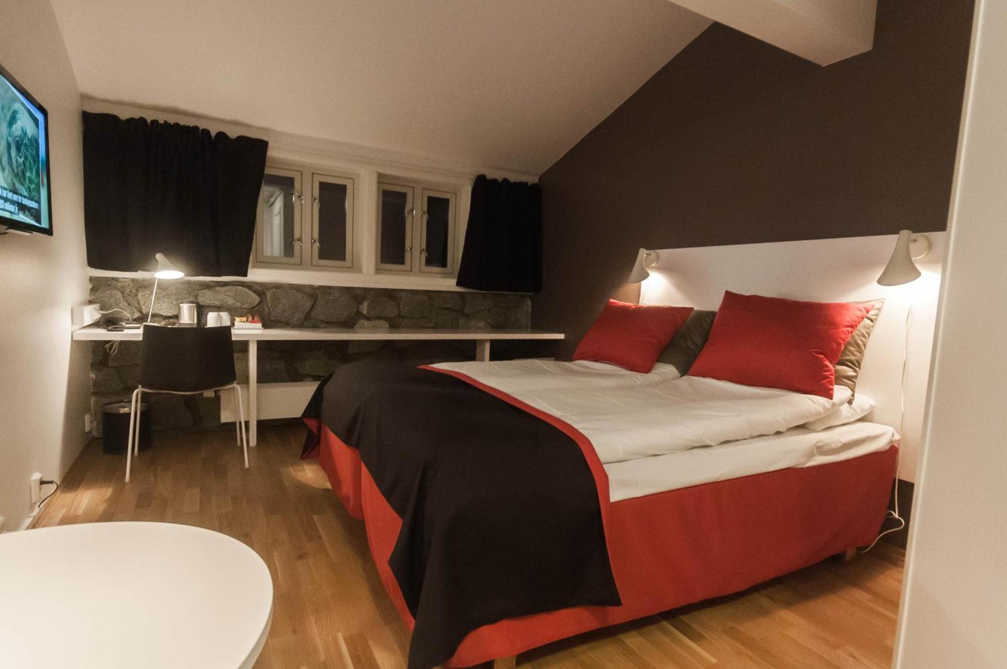 Dolmsundet Hotell Hitra Melandsjøen エクステリア 写真