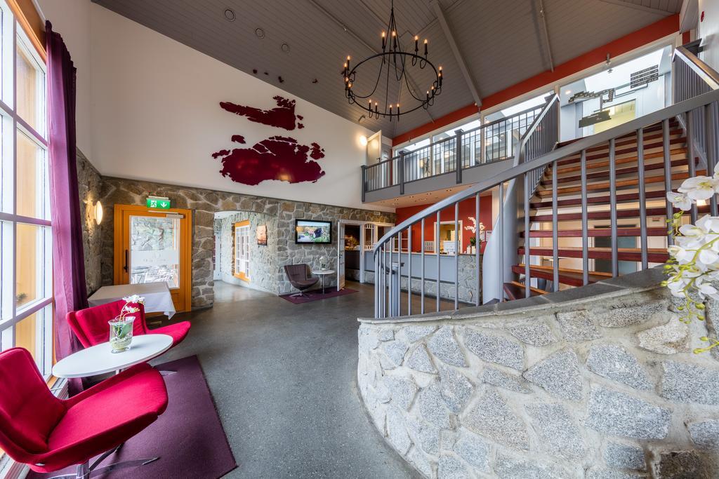 Dolmsundet Hotell Hitra Melandsjøen エクステリア 写真